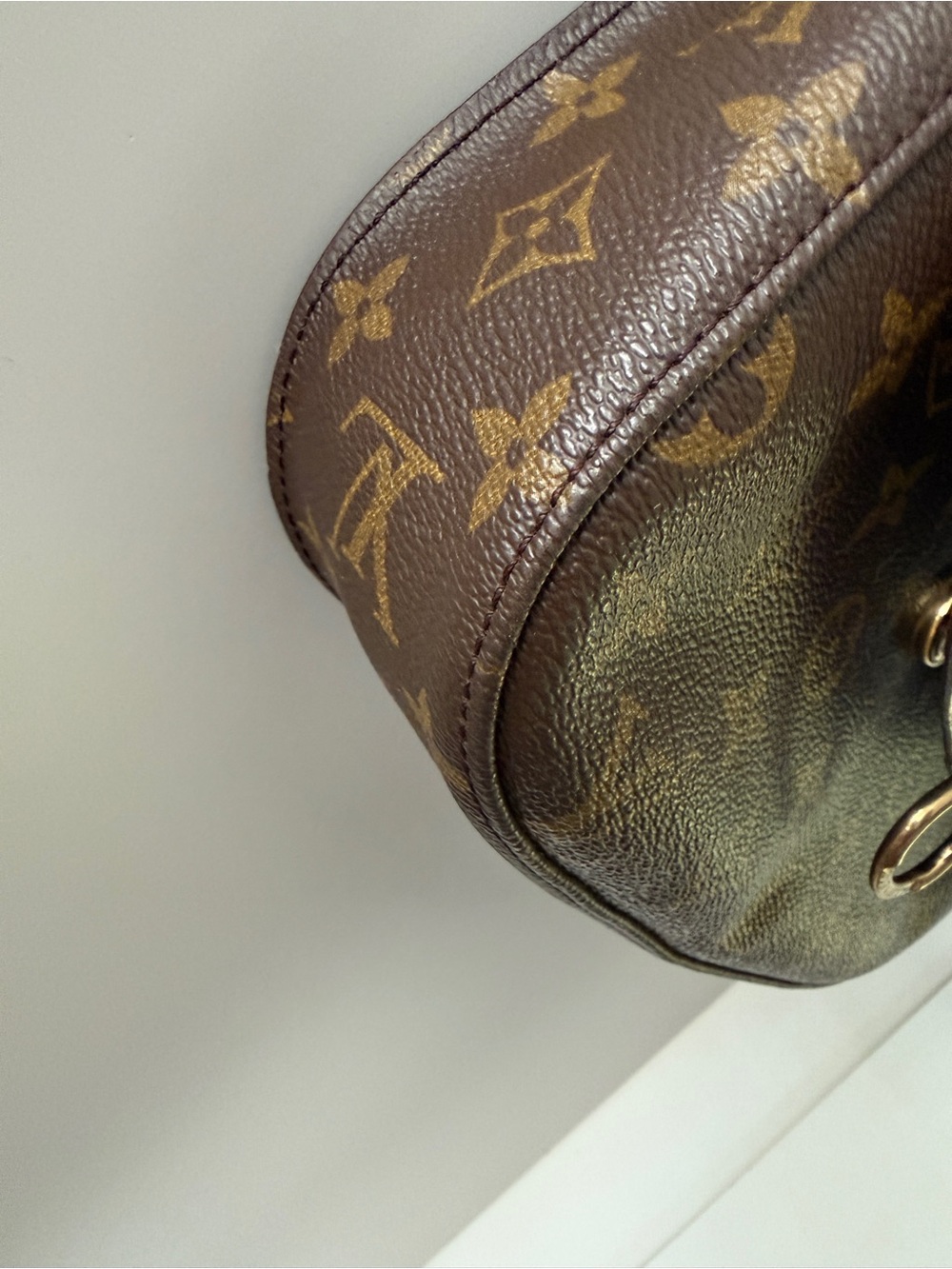 AUTH Louis Vuitton Monogram Canvas Crossbody in Brown and Tan - Picture 7 of 11